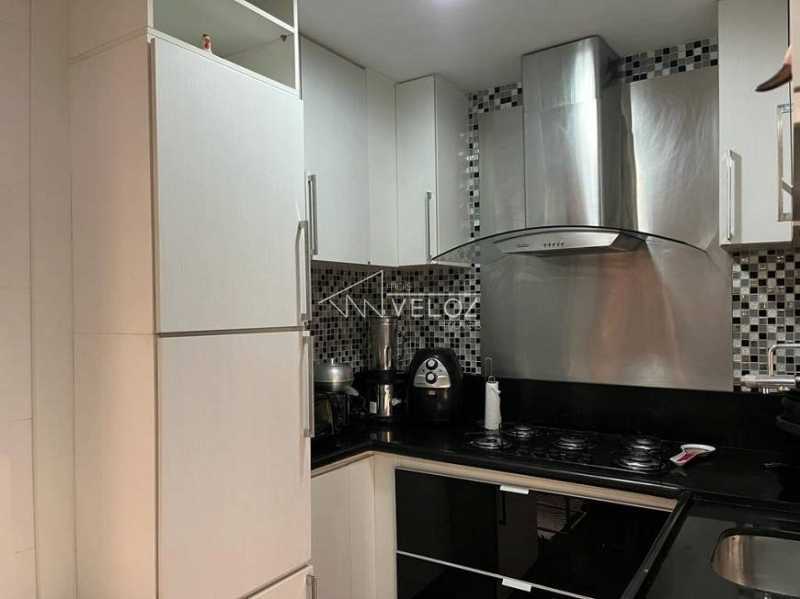 Apartamento à venda com 3 quartos, 98m² - Foto 22