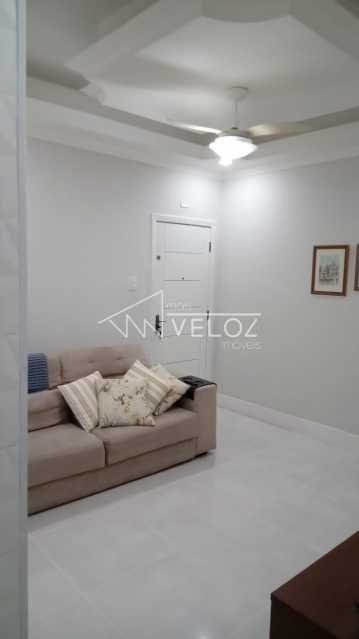 Apartamento à venda com 3 quartos, 70m² - Foto 2