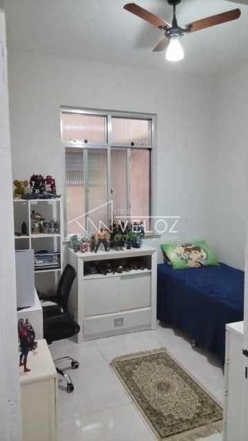 Apartamento à venda com 3 quartos, 70m² - Foto 4