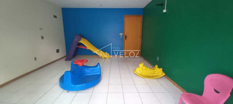 Apartamento à venda com 3 quartos, 95m² - Foto 27