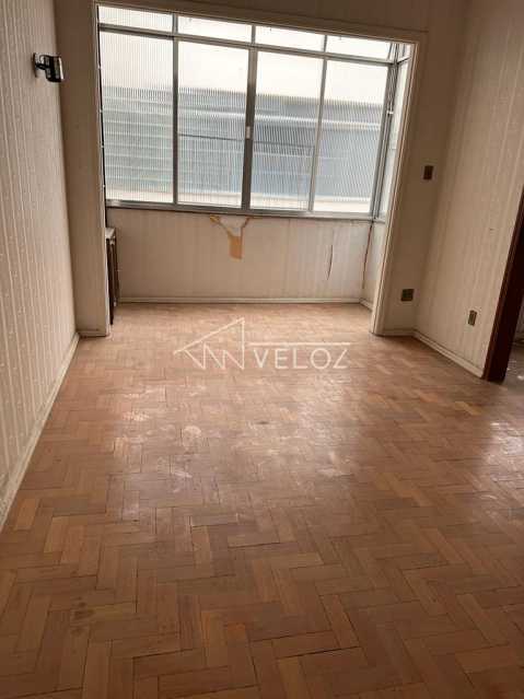 Apartamento à venda com 2 quartos, 73m² - Foto 1