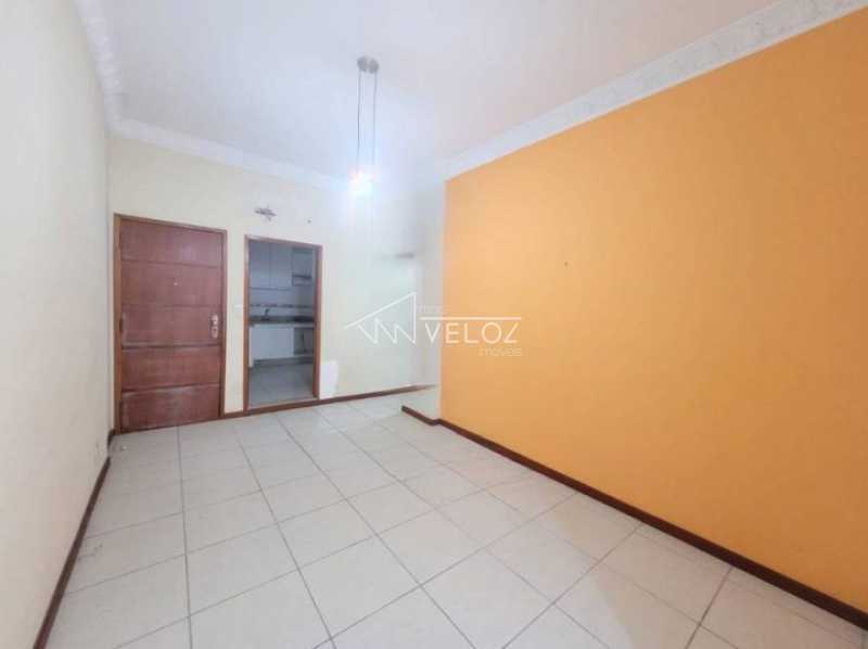 Apartamento à venda com 2 quartos, 60m² - Foto 3