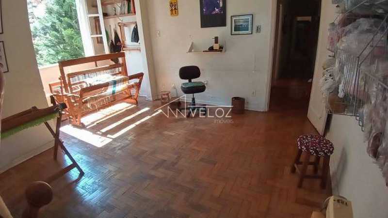 Apartamento à venda com 3 quartos, 135m² - Foto 4