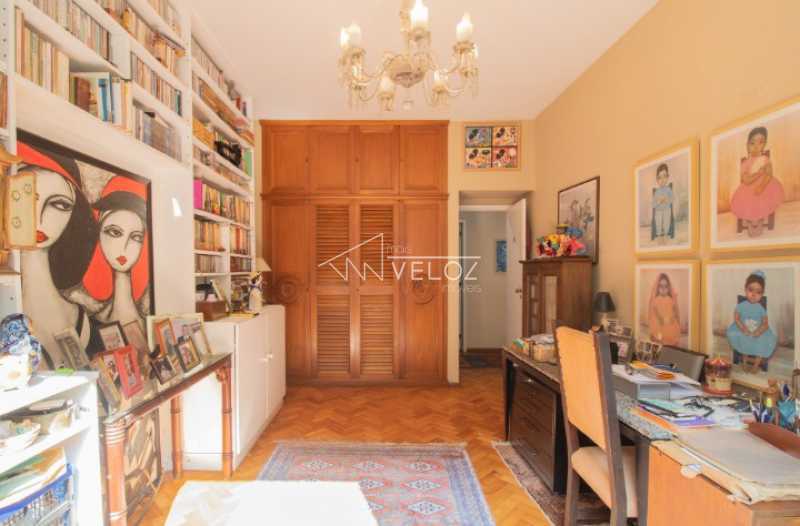 Apartamento à venda com 4 quartos, 268m² - Foto 13