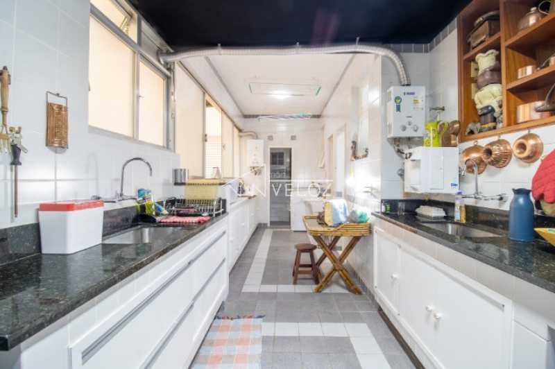 Apartamento à venda com 4 quartos, 268m² - Foto 26