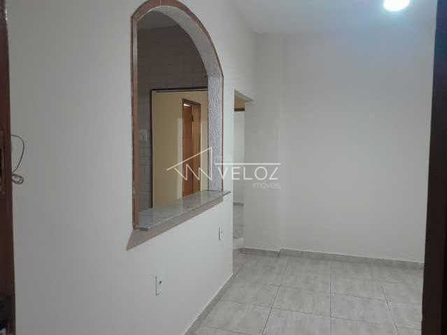 Apartamento à venda com 2 quartos, 45m² - Foto 2