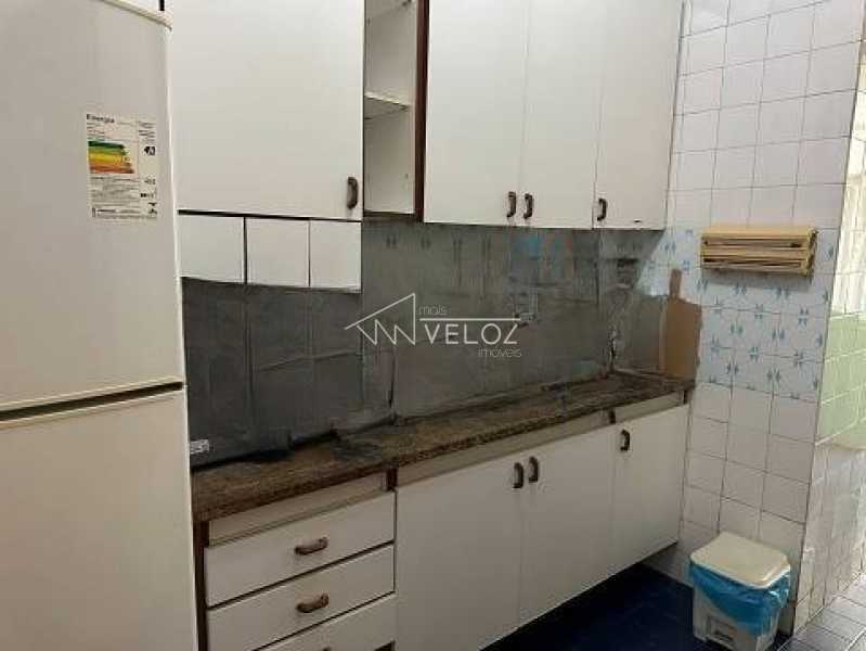 Apartamento à venda com 3 quartos, 134m² - Foto 4