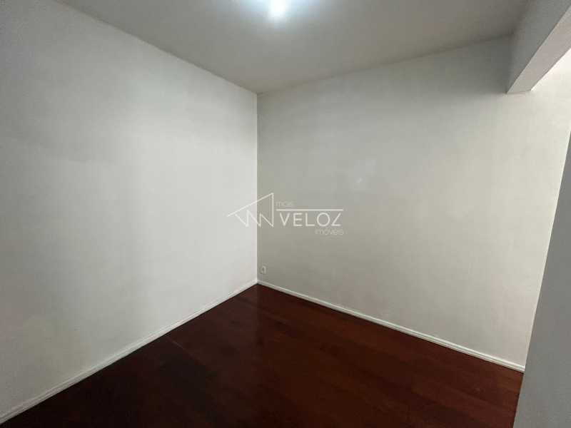 Apartamento à venda com 2 quartos, 65m² - Foto 15