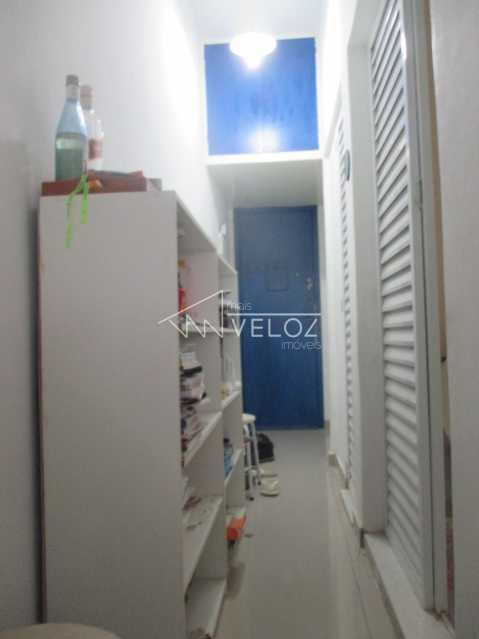 Apartamento à venda com 1 quarto, 22m² - Foto 2