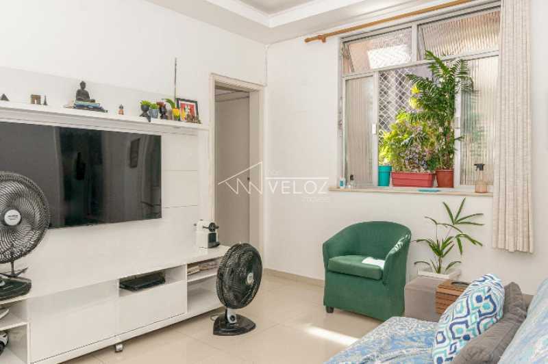 Apartamento à venda com 1 quarto, 61m² - Foto 1