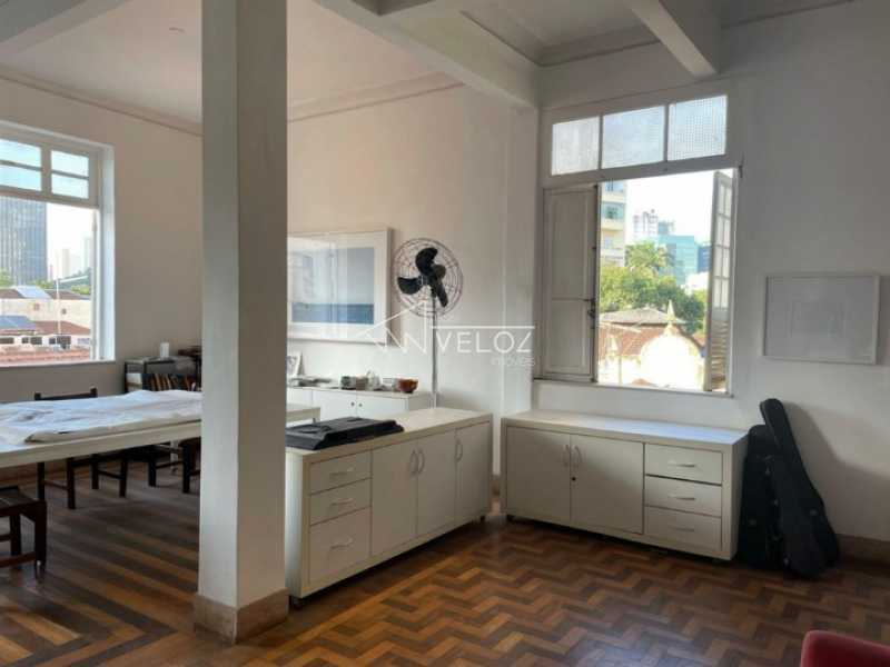 Apartamento à venda com 2 quartos, 110m² - Foto 1