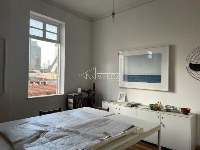 Apartamento à venda com 2 quartos, 110m² - Foto 4