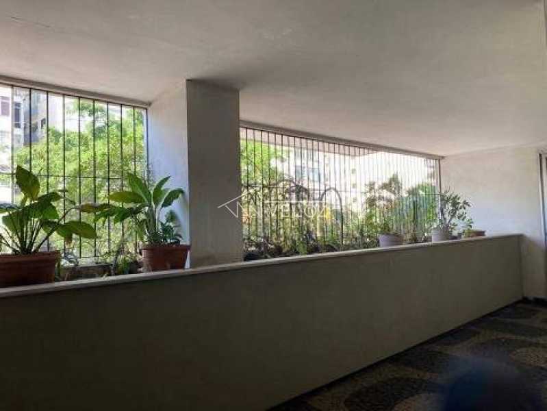 Apartamento à venda com 1 quarto, 62m² - Foto 25