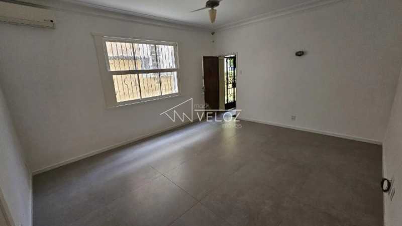 Apartamento à venda com 3 quartos, 100m² - Foto 2