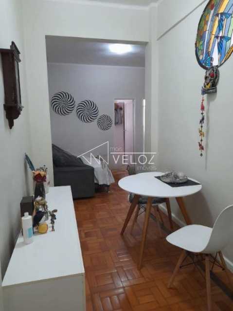 Apartamento à venda com 2 quartos, 77m² - Foto 4