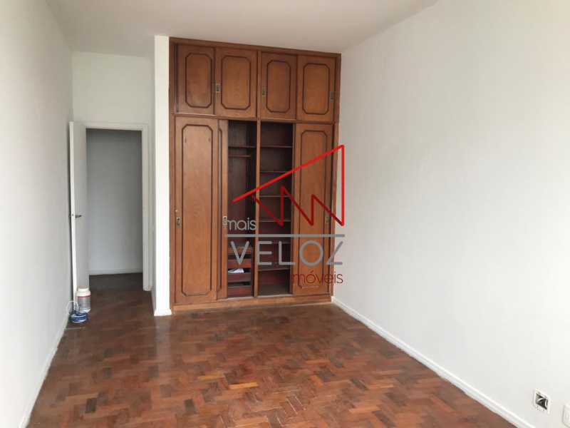 Apartamento à venda com 3 quartos, 130m² - Foto 16