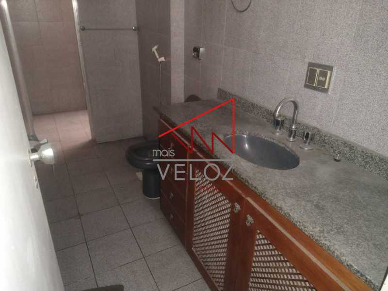 Apartamento à venda com 4 quartos, 290m² - Foto 17