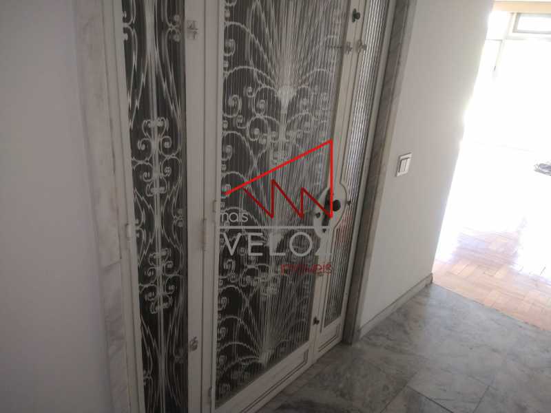 Apartamento à venda com 4 quartos, 290m² - Foto 7