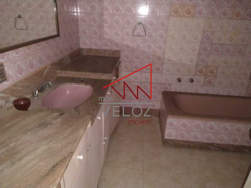 Apartamento à venda com 4 quartos, 290m² - Foto 18