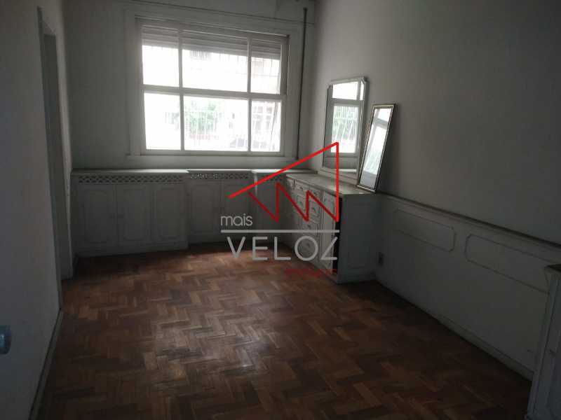 Apartamento à venda com 4 quartos, 290m² - Foto 14