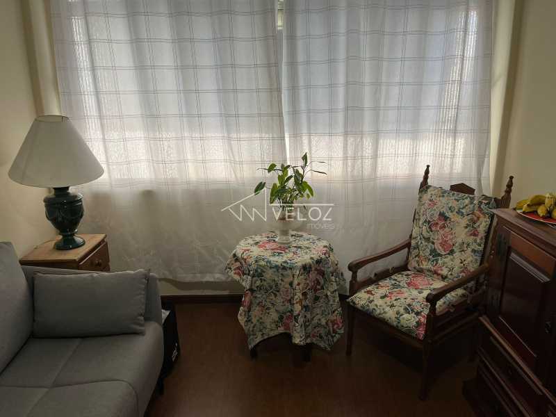 Apartamento à venda com 1 quarto, 40m² - Foto 8