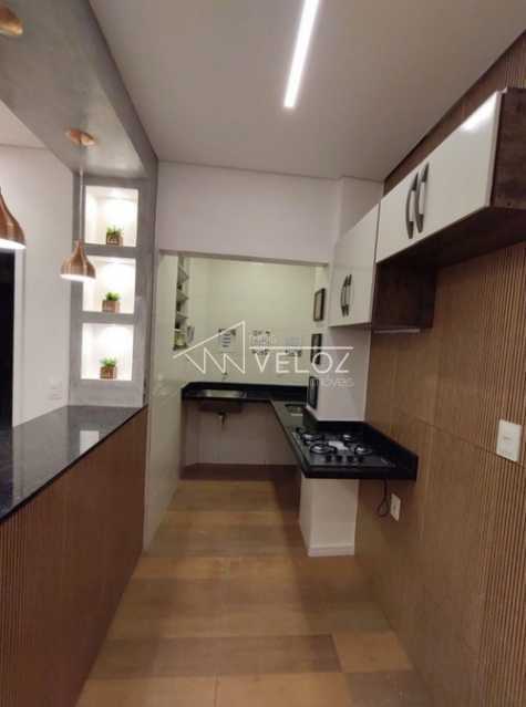 Apartamento à venda com 1 quarto, 31m² - Foto 2