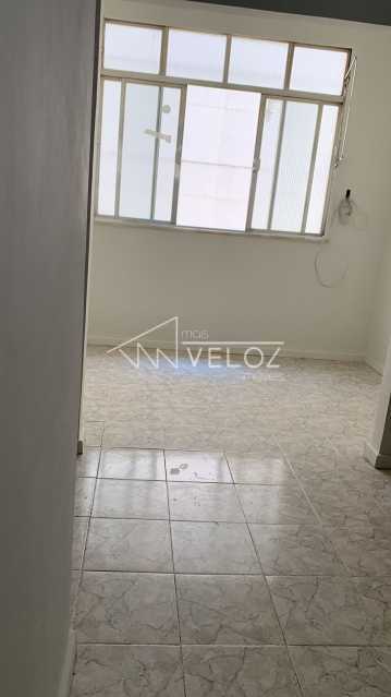 Apartamento à venda com 1 quarto, 37m² - Foto 1