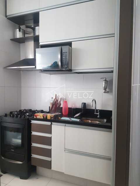 Apartamento à venda com 2 quartos, 54m² - Foto 11