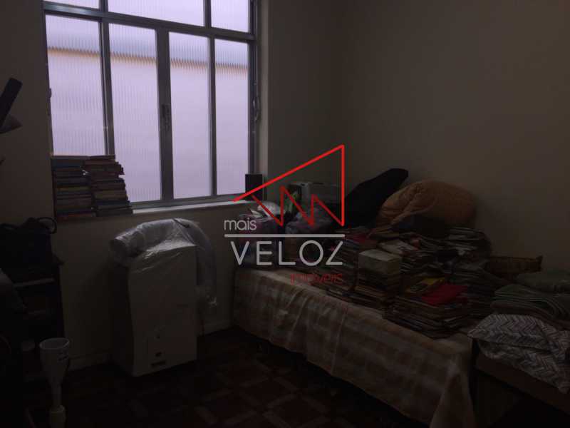 Apartamento à venda com 2 quartos, 75m² - Foto 3