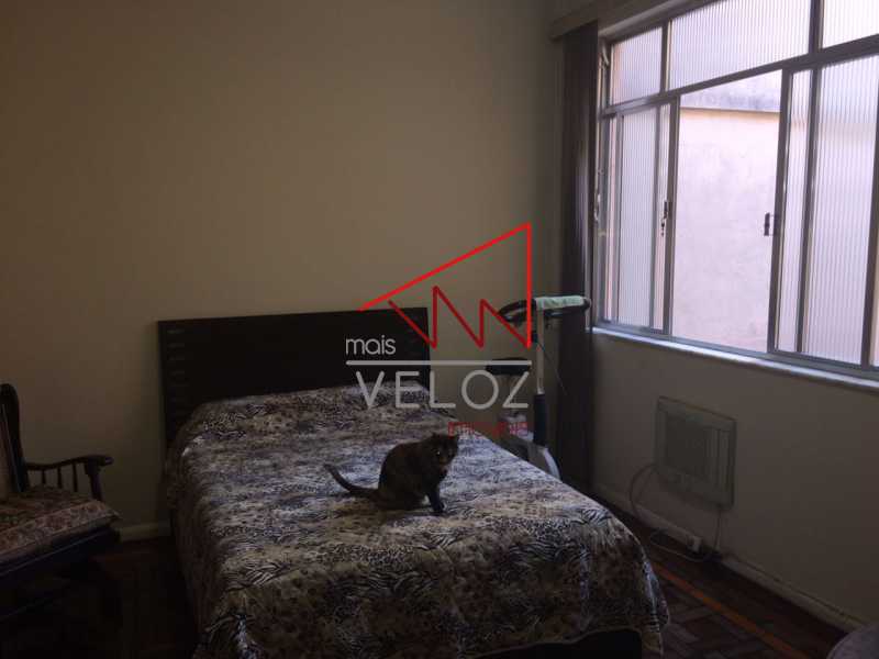 Apartamento à venda com 2 quartos, 75m² - Foto 10