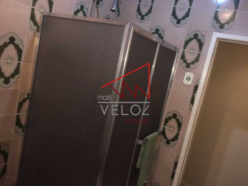 Apartamento à venda com 2 quartos, 75m² - Foto 20