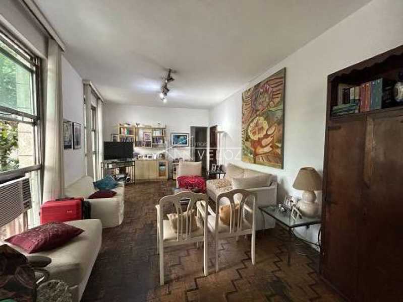 Apartamento à venda com 3 quartos, 136m² - Foto 4