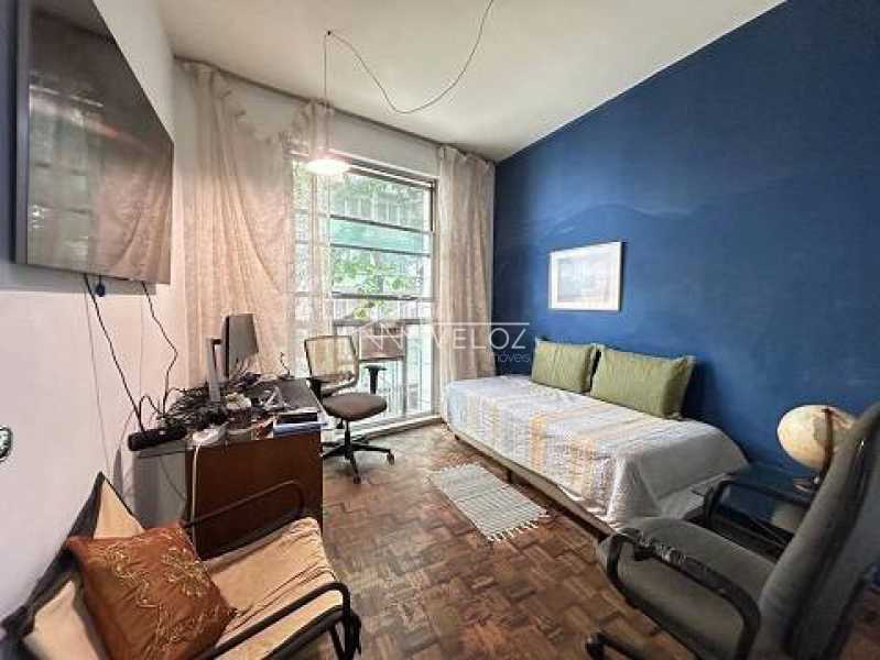 Apartamento à venda com 3 quartos, 136m² - Foto 6