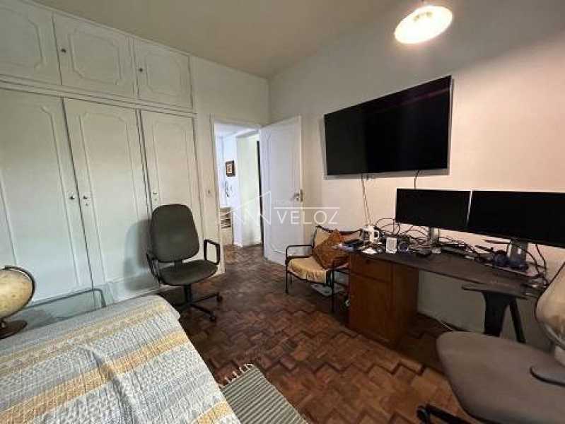 Apartamento à venda com 3 quartos, 136m² - Foto 7