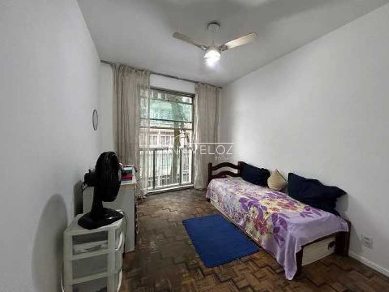 Apartamento à venda com 3 quartos, 136m² - Foto 8