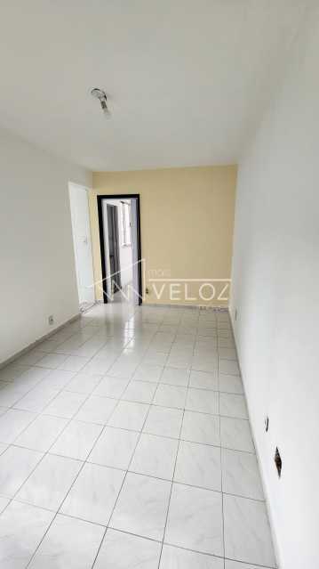 Apartamento à venda com 1 quarto, 37m² - Foto 2