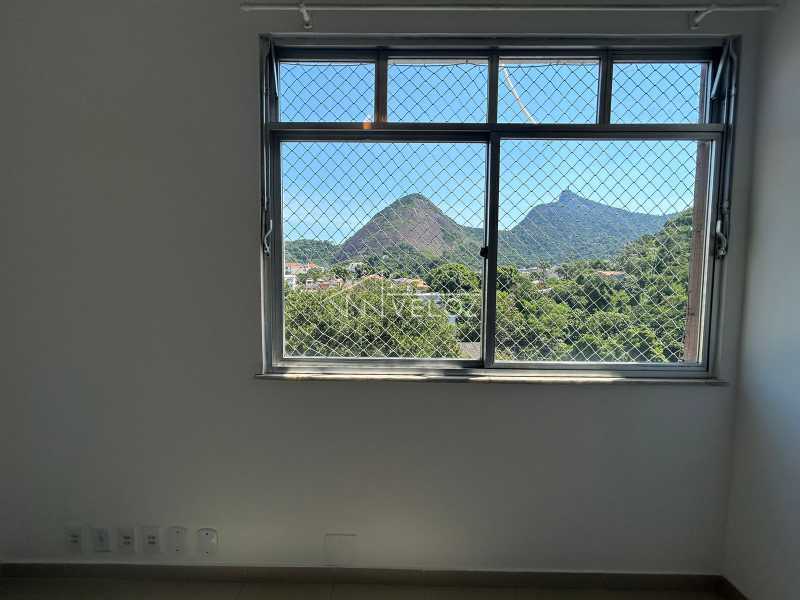 Apartamento à venda com 2 quartos, 58m² - Foto 11