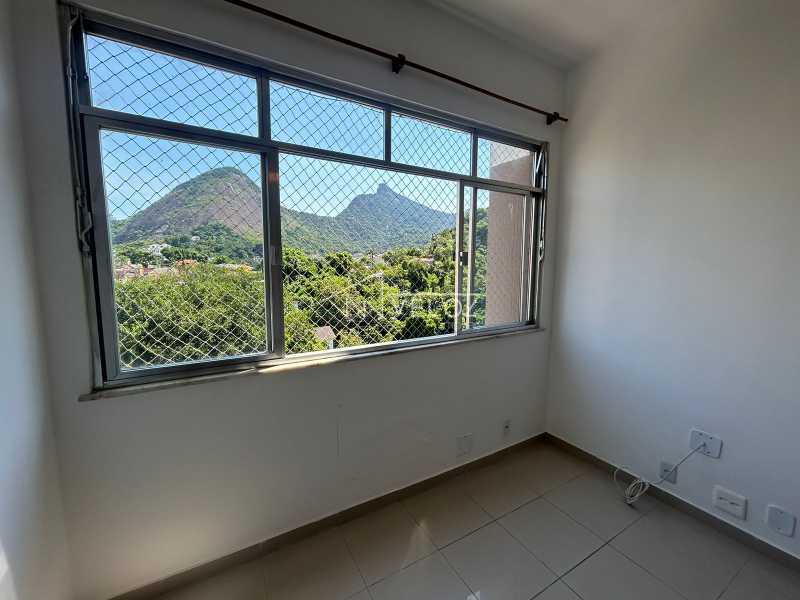 Apartamento à venda com 2 quartos, 58m² - Foto 2