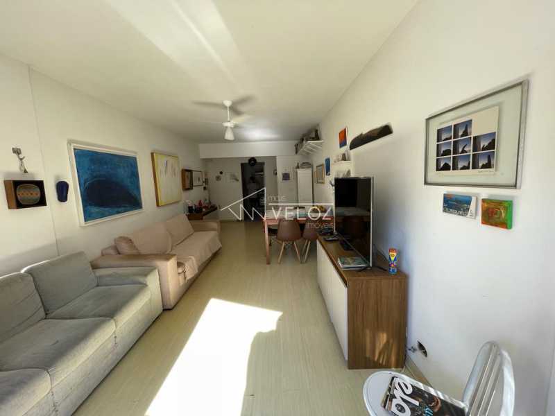 Apartamento à venda com 1 quarto, 67m² - Foto 2