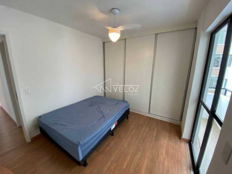 Apartamento à venda com 2 quartos, 75m² - Foto 3