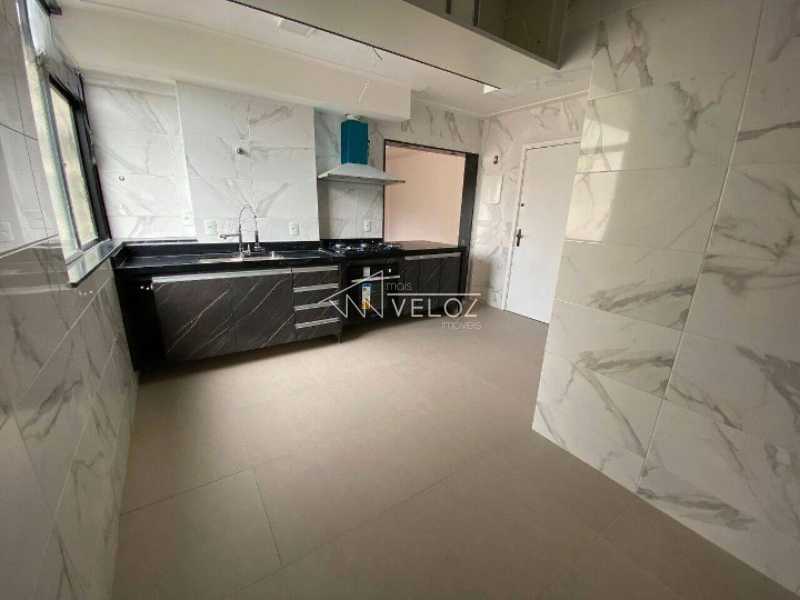 Apartamento à venda com 2 quartos, 75m² - Foto 8