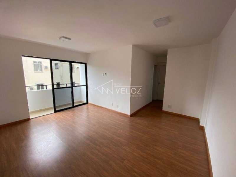 Apartamento à venda com 2 quartos, 75m² - Foto 1