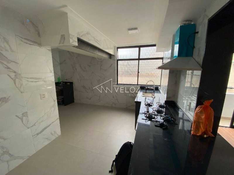 Apartamento à venda com 2 quartos, 75m² - Foto 13