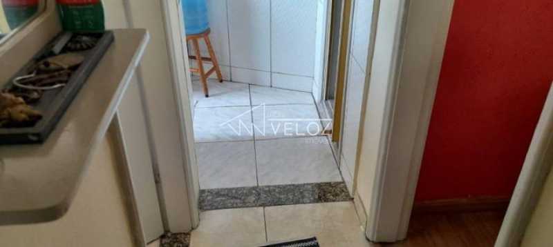 Apartamento à venda com 1 quarto, 42m² - Foto 18