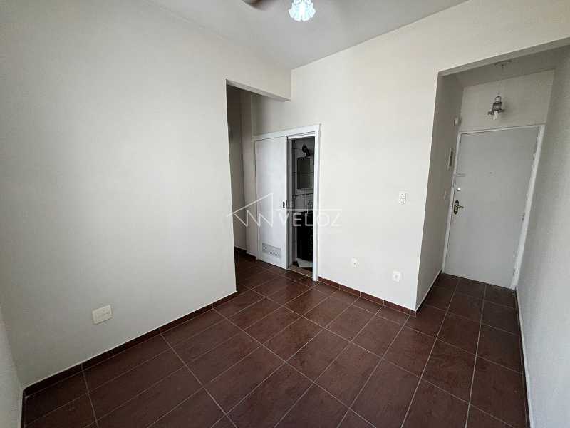 Apartamento à venda com 1 quarto, 47m² - Foto 2