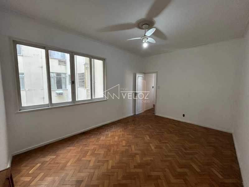 Apartamento à venda com 3 quartos, 95m² - Foto 3