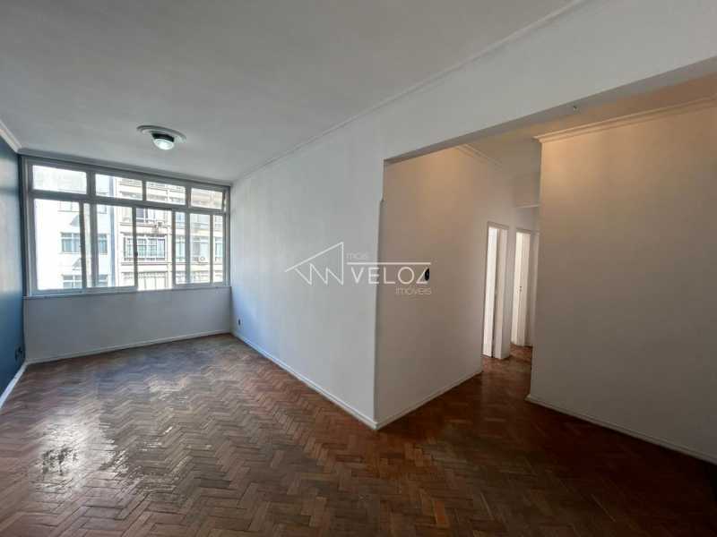 Apartamento à venda com 3 quartos, 95m² - Foto 1