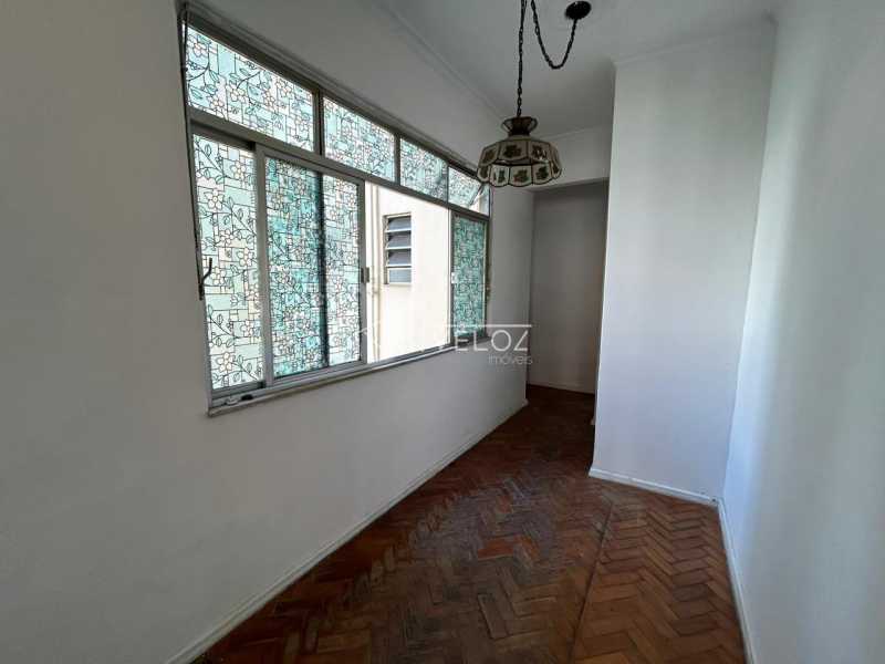 Apartamento à venda com 3 quartos, 95m² - Foto 7