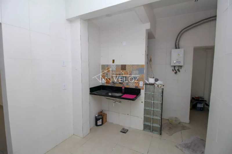 Apartamento à venda com 2 quartos, 63m² - Foto 20