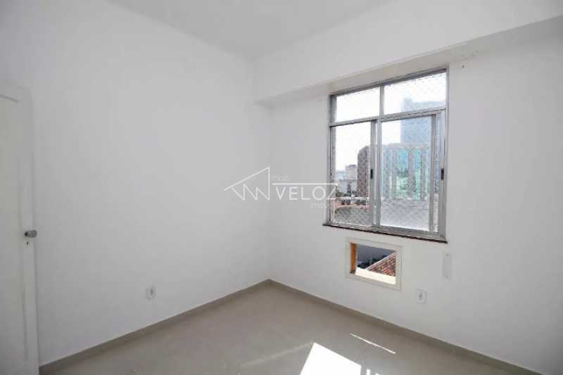 Apartamento à venda com 2 quartos, 63m² - Foto 8